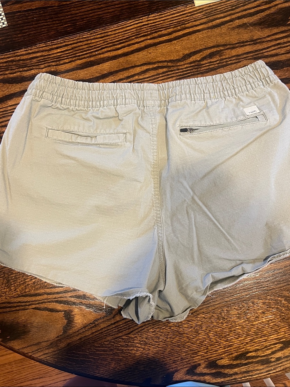 Vuori Ripstop Sage Green Elastic-Waist Women’s Shorts - Picture 2 of 4
